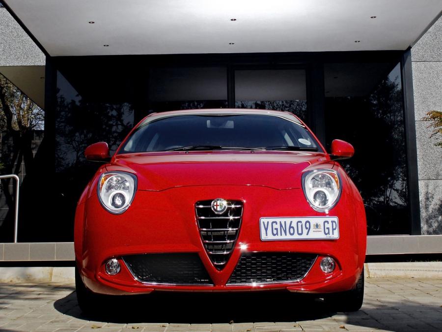  Alfa Romeo MiTo 2009 года  (ZA) (фото 3 из 10)
